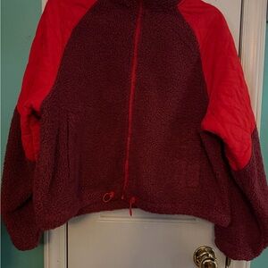 American Eagle Outfitters Red and Burgundy Crew Neck Sweater